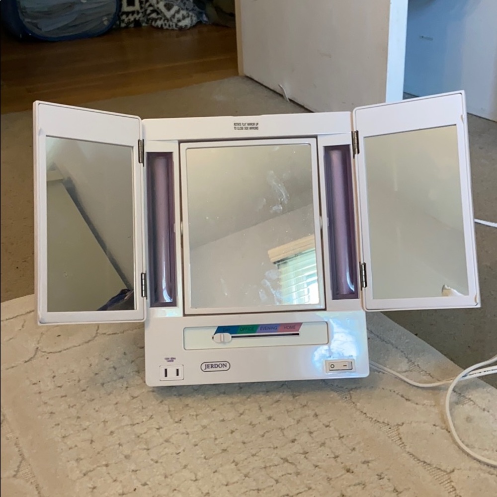 Makeup lighting Mirror!